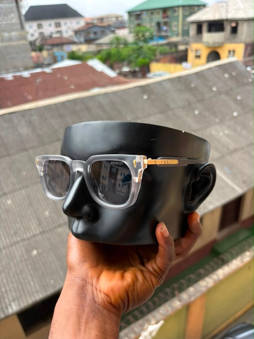 Premium Classic Glasses β image 4