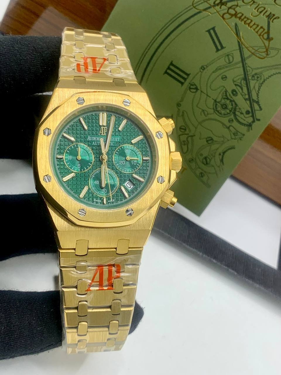Audemars Piguet Royal Oak Chronograph (Gold / Green Dial)