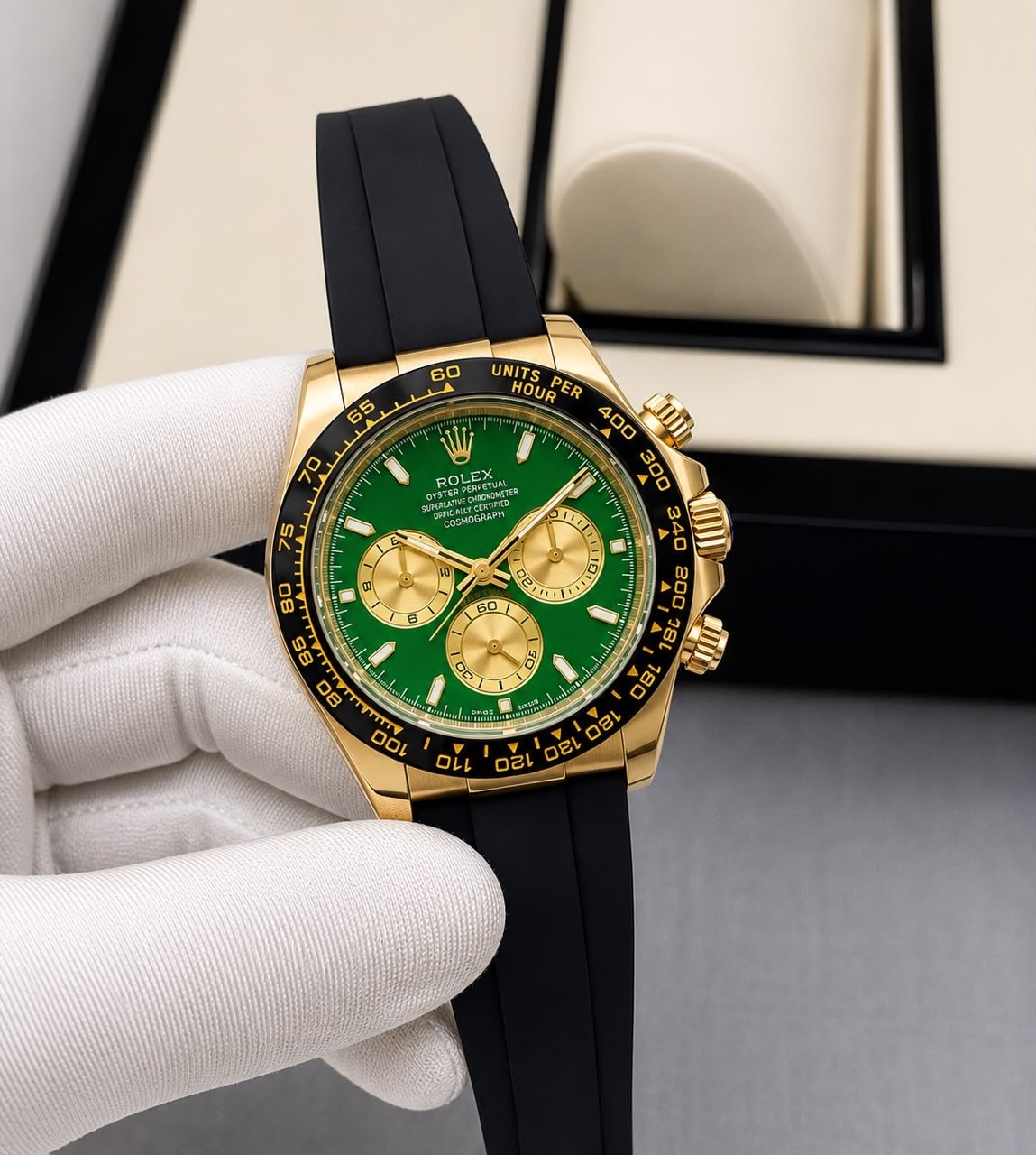 Rolex Daytona Cosmograph Style Watch (Gold Cases with Rubber Strap)