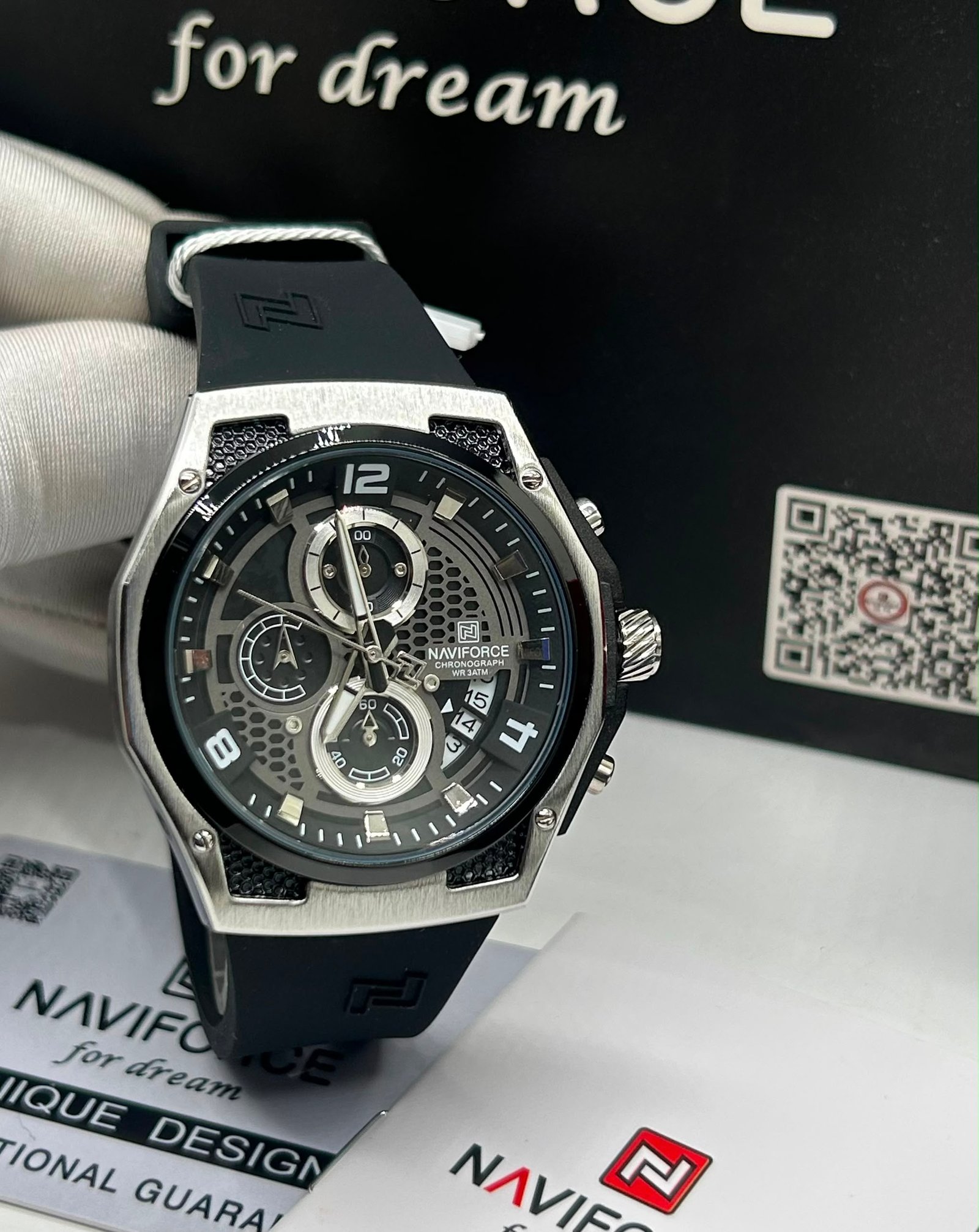 Naviforce Unique Design Chronograph Sports Watch with Rubber Strap