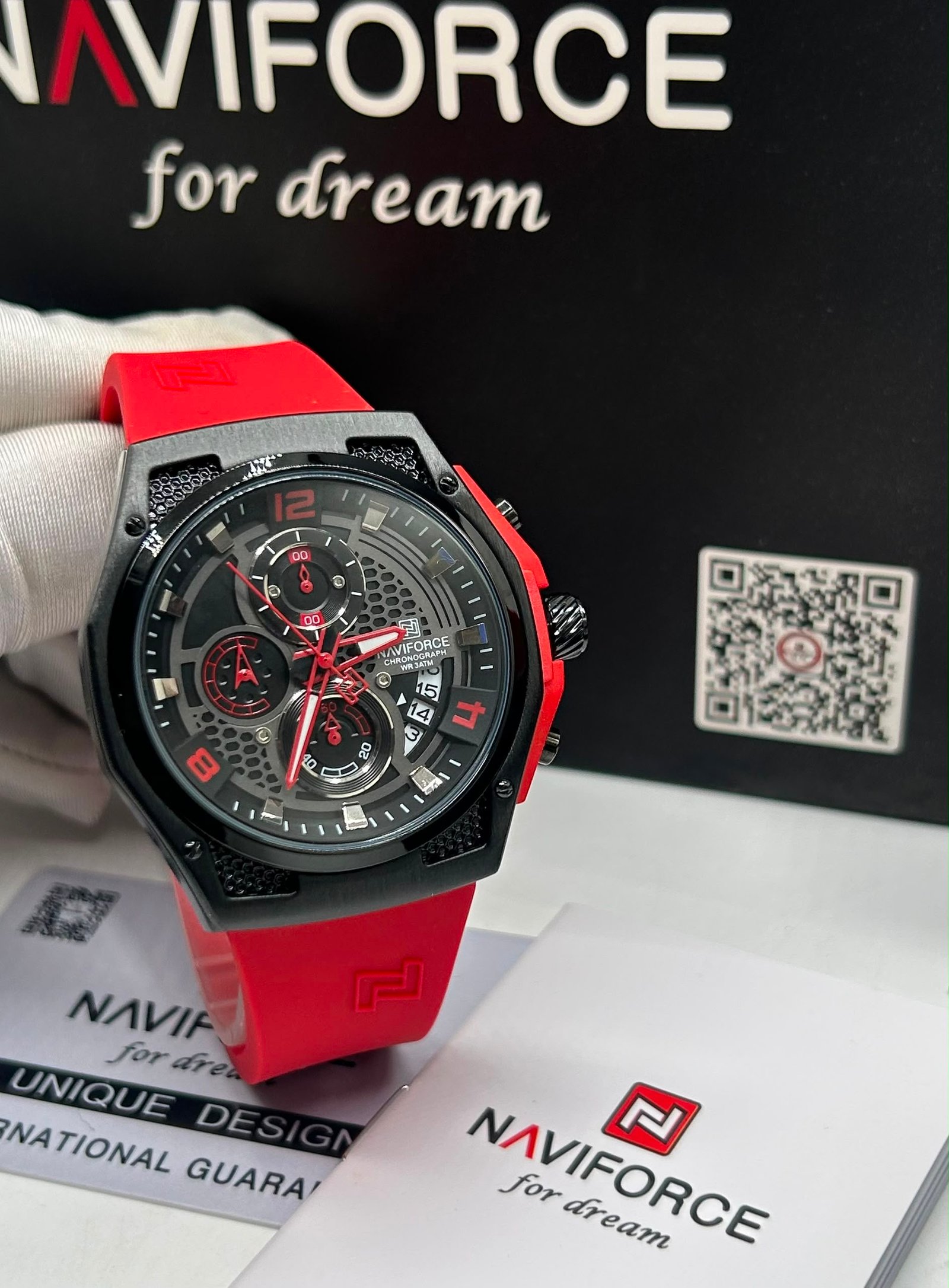 Naviforce Unique Design Chronograph Sports Watch with Rubber Strap — image 2