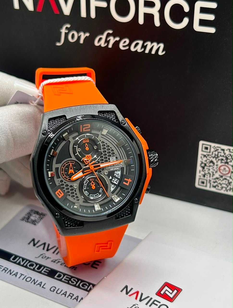 Naviforce Unique Design Chronograph Sports Watch with Rubber Strap — image 3