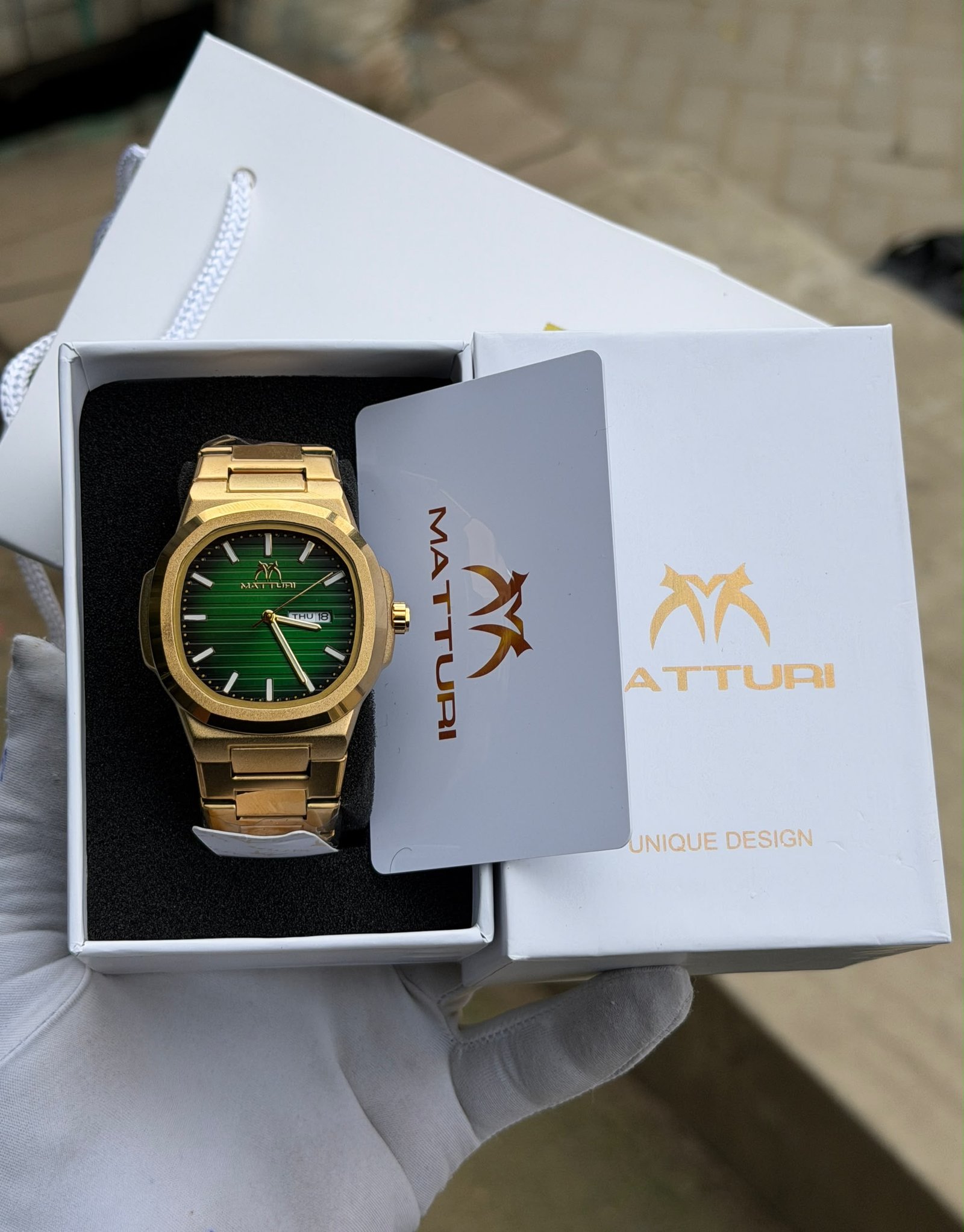 Matturi Nautilus Style Integrated Bracelet Watch — image 4